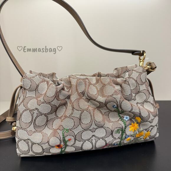 Coach Faye Shoulder Bag In Signature Jacquard With Floral Embroidery CDZ02 - Picture 4 of 8